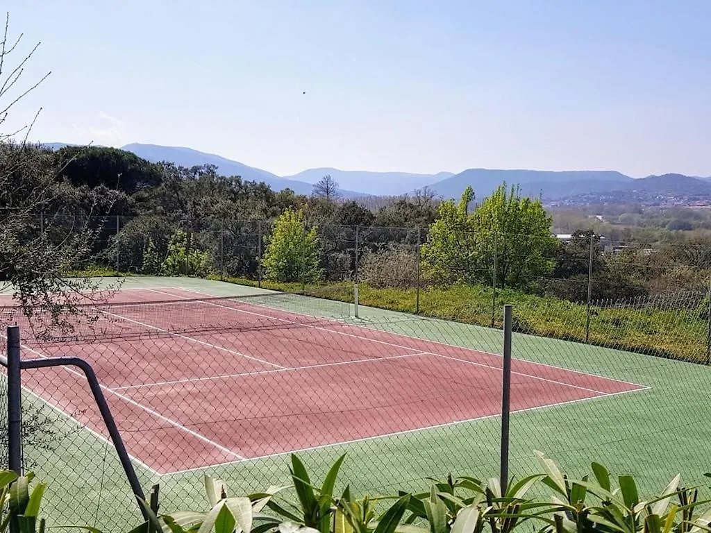 Village De Campagne Comfortable Holiday Residence コゴラン 0*,